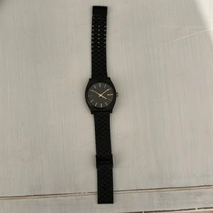Women’s Nixon metal watch band